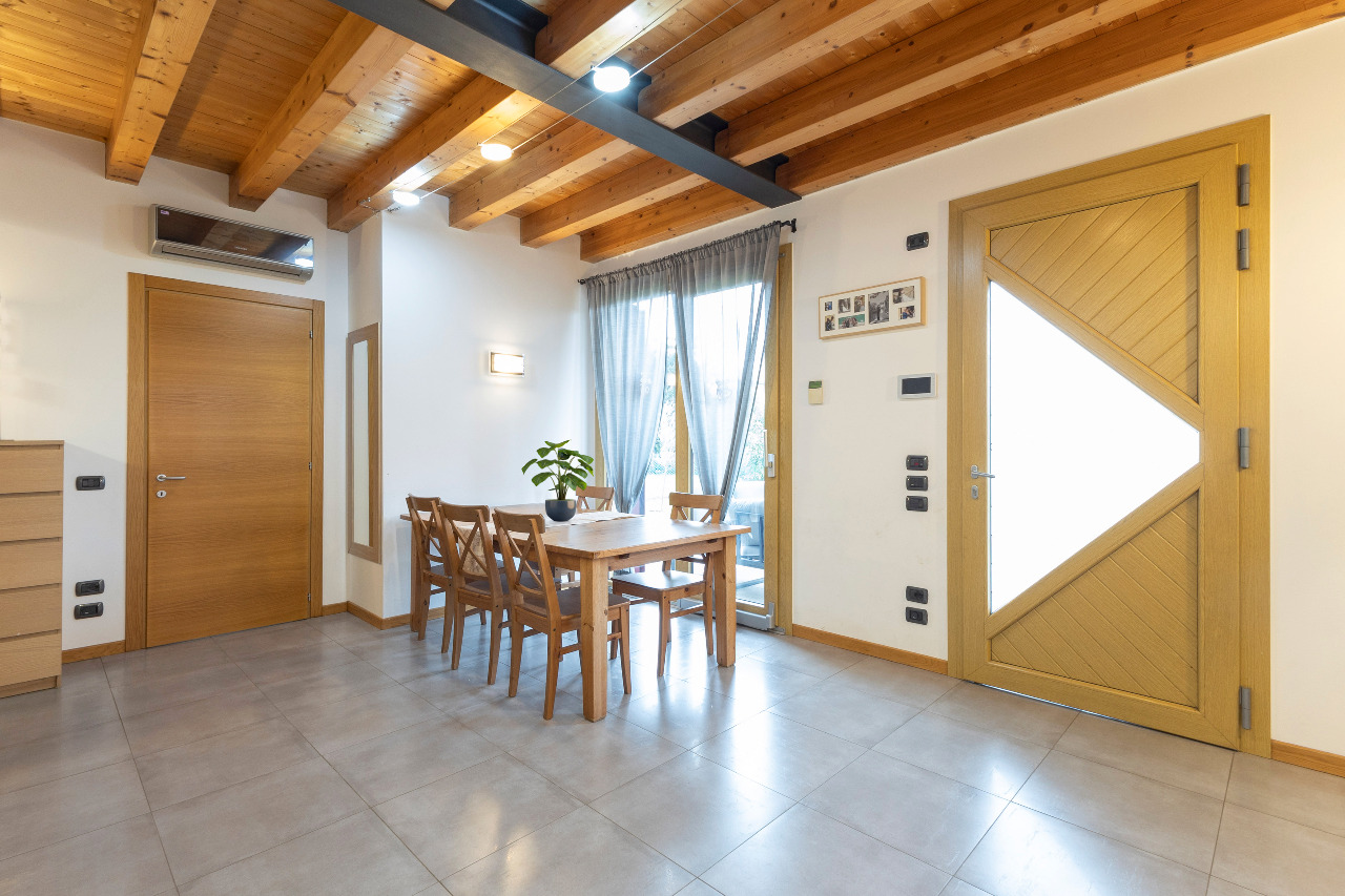 Casa Bifamiliare/Schiera in vendita a Silea